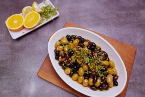 4070 Citrus and Herb Roasted Olives