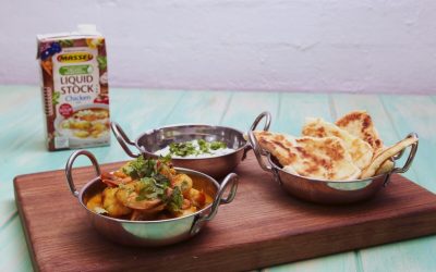 Cheats Prawn Curry with Raita Yoghurt Naan