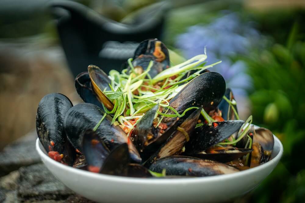 5102 Chilli Mussels 3 - FEATURE