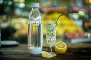 SS10 Gin and Tarragon Lemonade3 -FEATURE