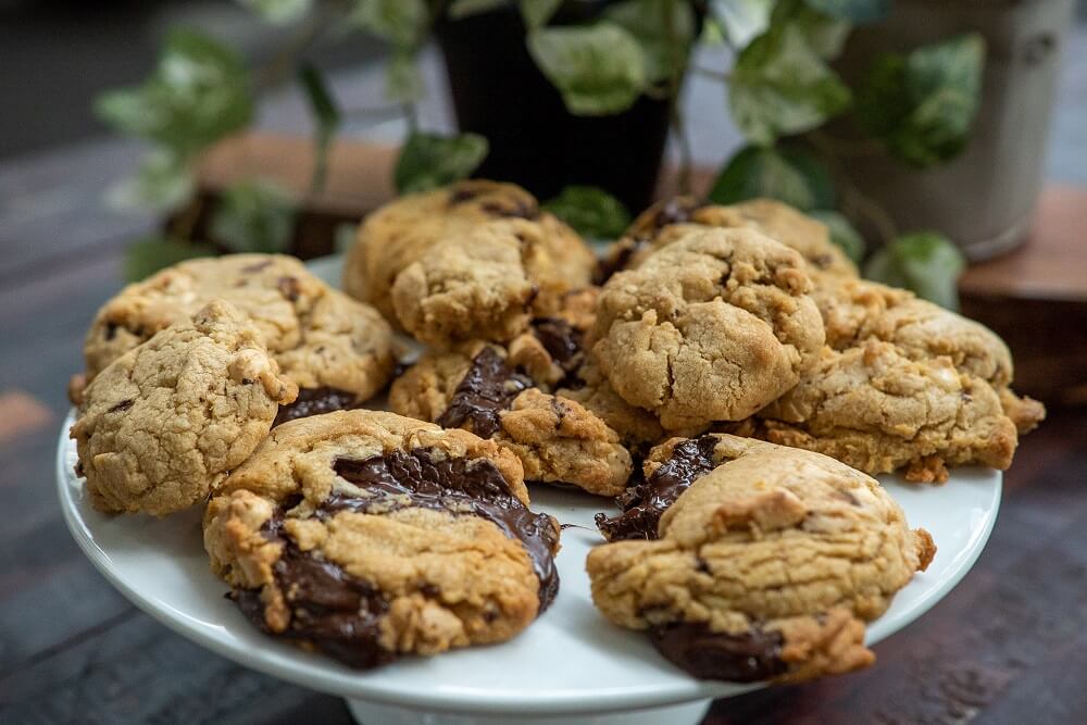6081 Double Chocolate Chip Cookies 8 - FEATURE