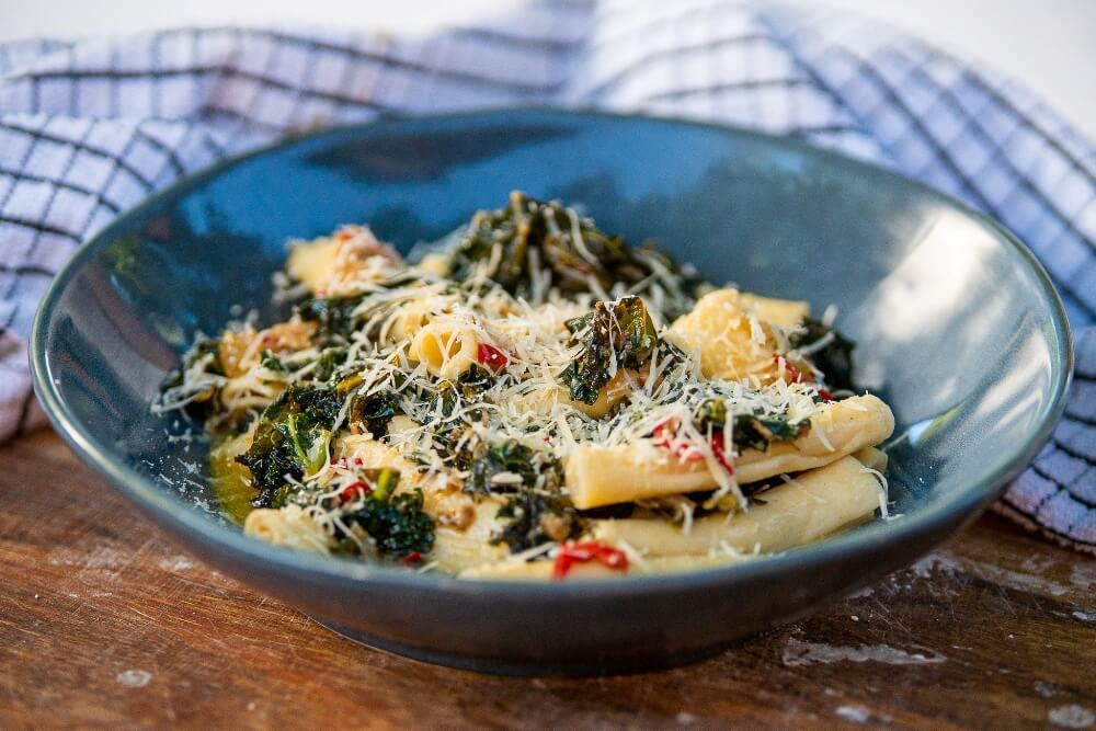 6150 Green garganelli with braised greens 2 - FEATURE