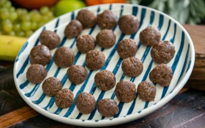 Date and Chocolate Nut Balls